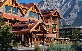Moose Hotel And Suites